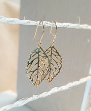Load image into Gallery viewer, Gold leaf earring
