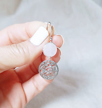 Load image into Gallery viewer, Special Design symbol rose quartz earring
