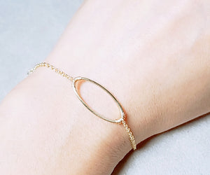 Oval gold bracelet