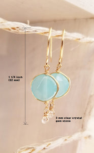 Aquamarine gold dangle earring